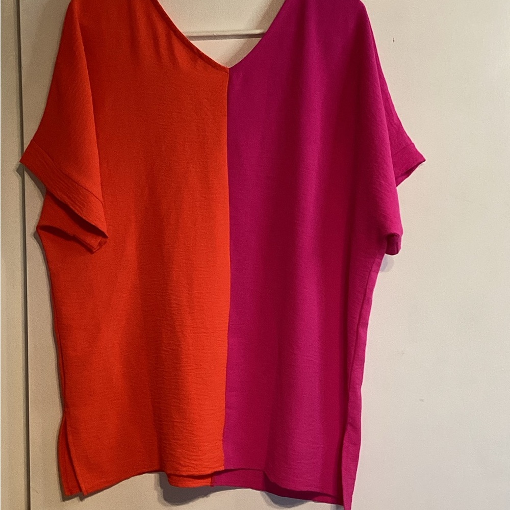 FSL  + apparel Colorblock V-Neck Women's Top sz medium